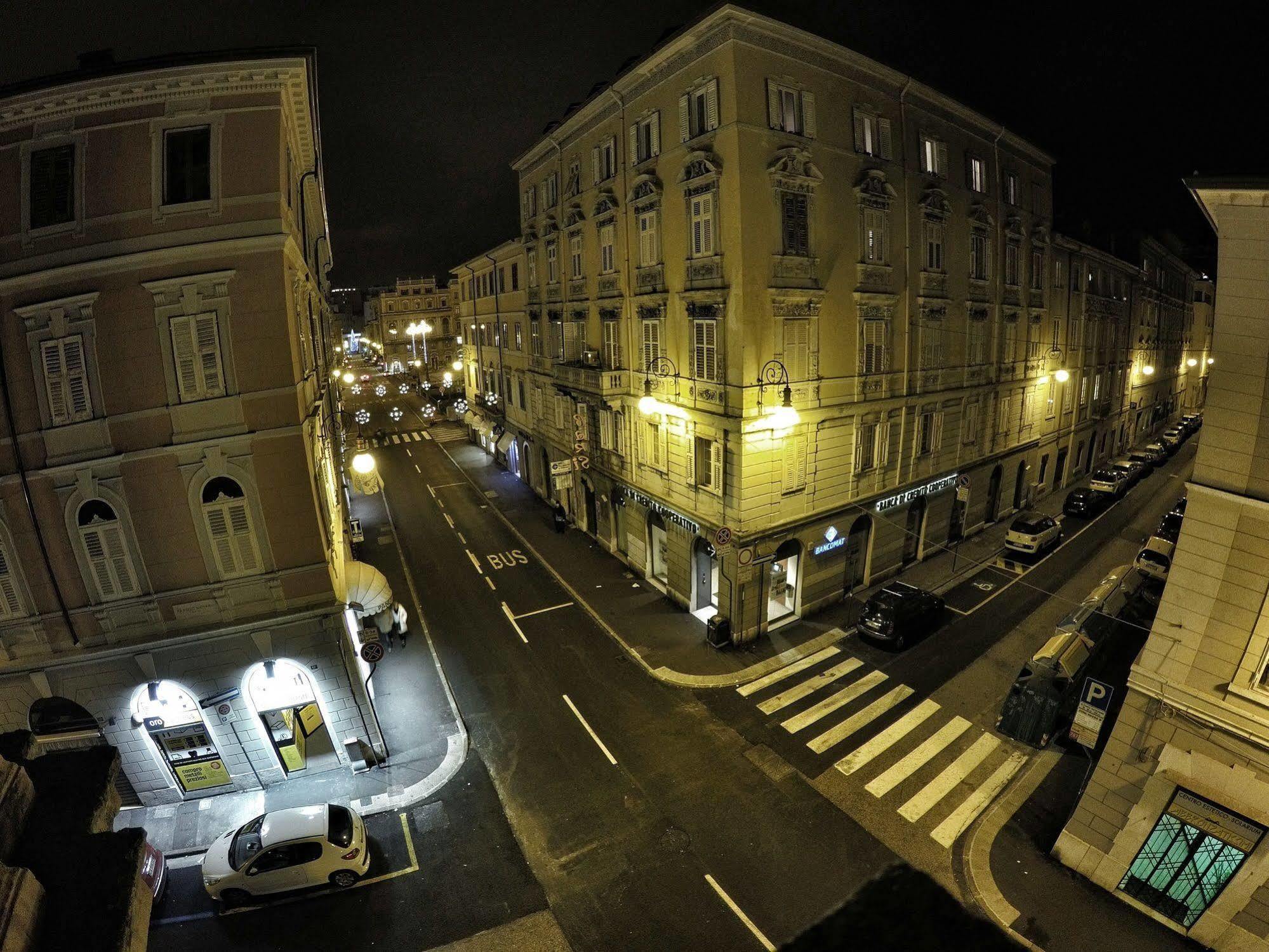 Nuovo Albergo Centro Trieste Exterior photo